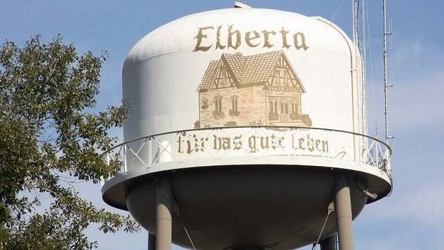 Pressure Washing in Elberta